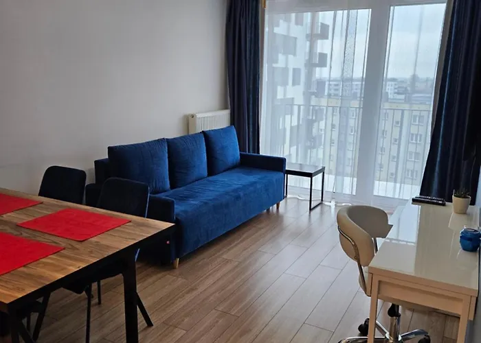 Nowoczesny I Komfortowy Przy Ulicy Kurpiowskiej Blisko Centrum Miasta